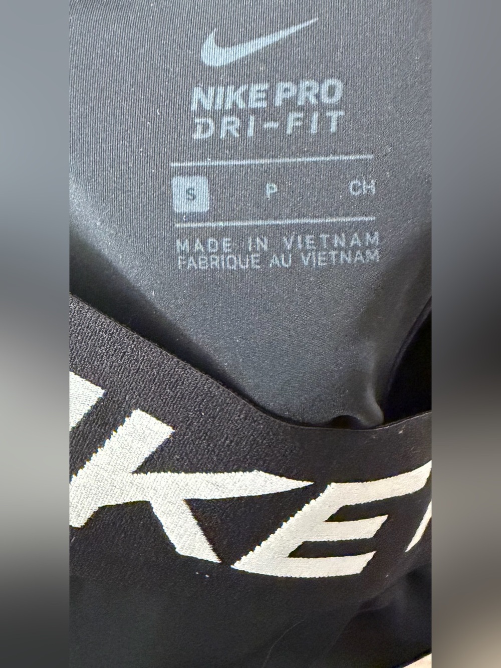 Nike Pro Women’s Dri-Fit Tight in Black, XS - Picture 7 of 7